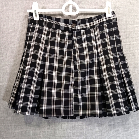 Plaid Pleated Mini Skirt Size 2 Y2K Clueless Preppy Academia Neutral Divided H&M - Picture 1 of 6